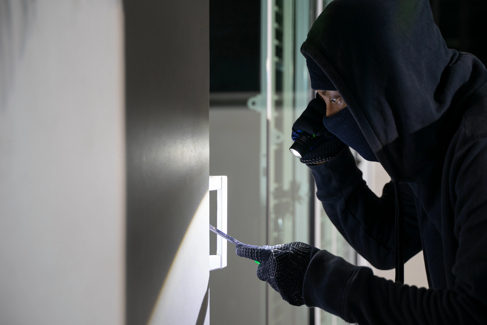 brc_cutting-the-power_-a-new-trend-in-jewelry-store-burglaries
