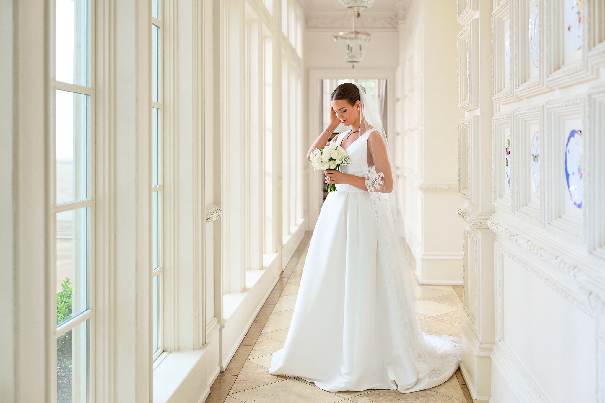 How Much Does Wedding Insurance Cost? (2025), image size:2048x1365