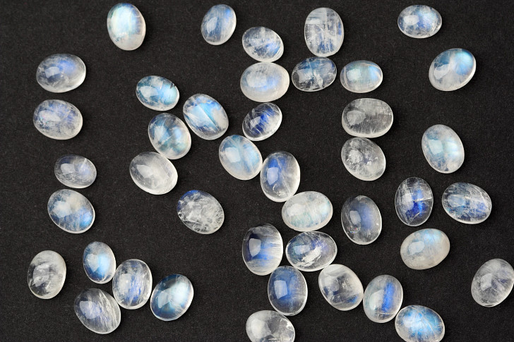 Cabochon Stone
