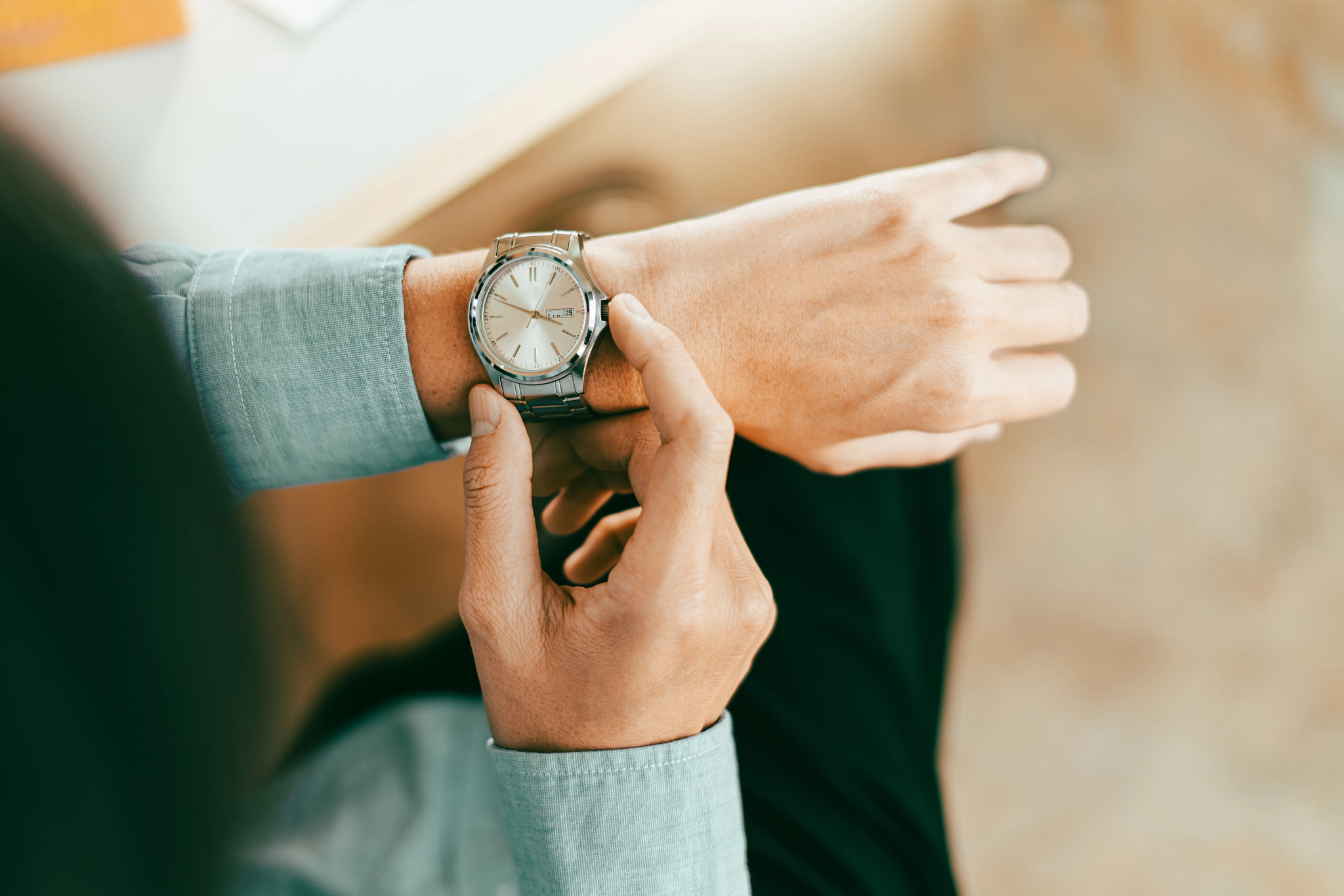 whathanddoyouwearawatchon_individualsblog