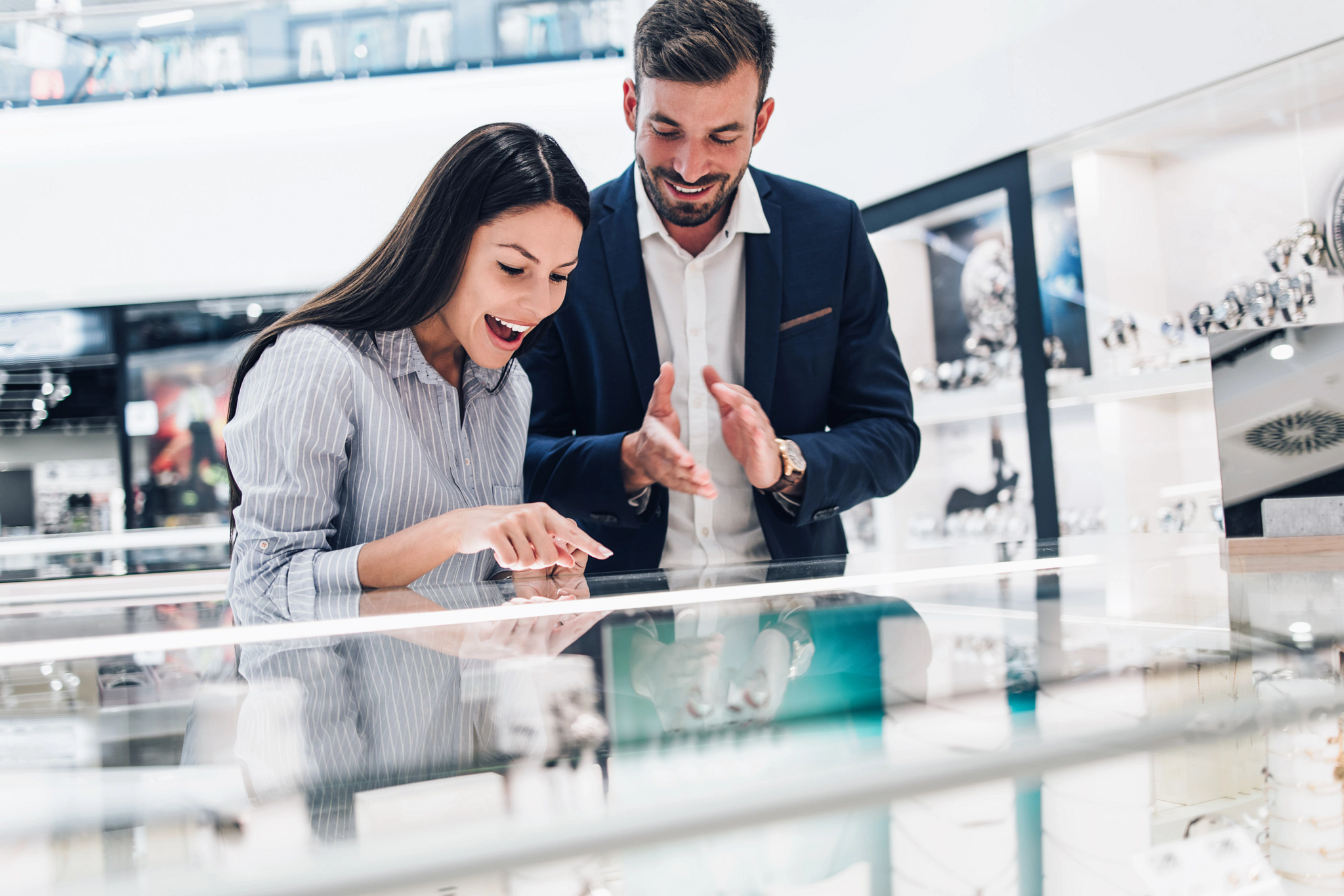 brc_5-jewelry-store-promotion-ideas-that-dont-cost-a-dime