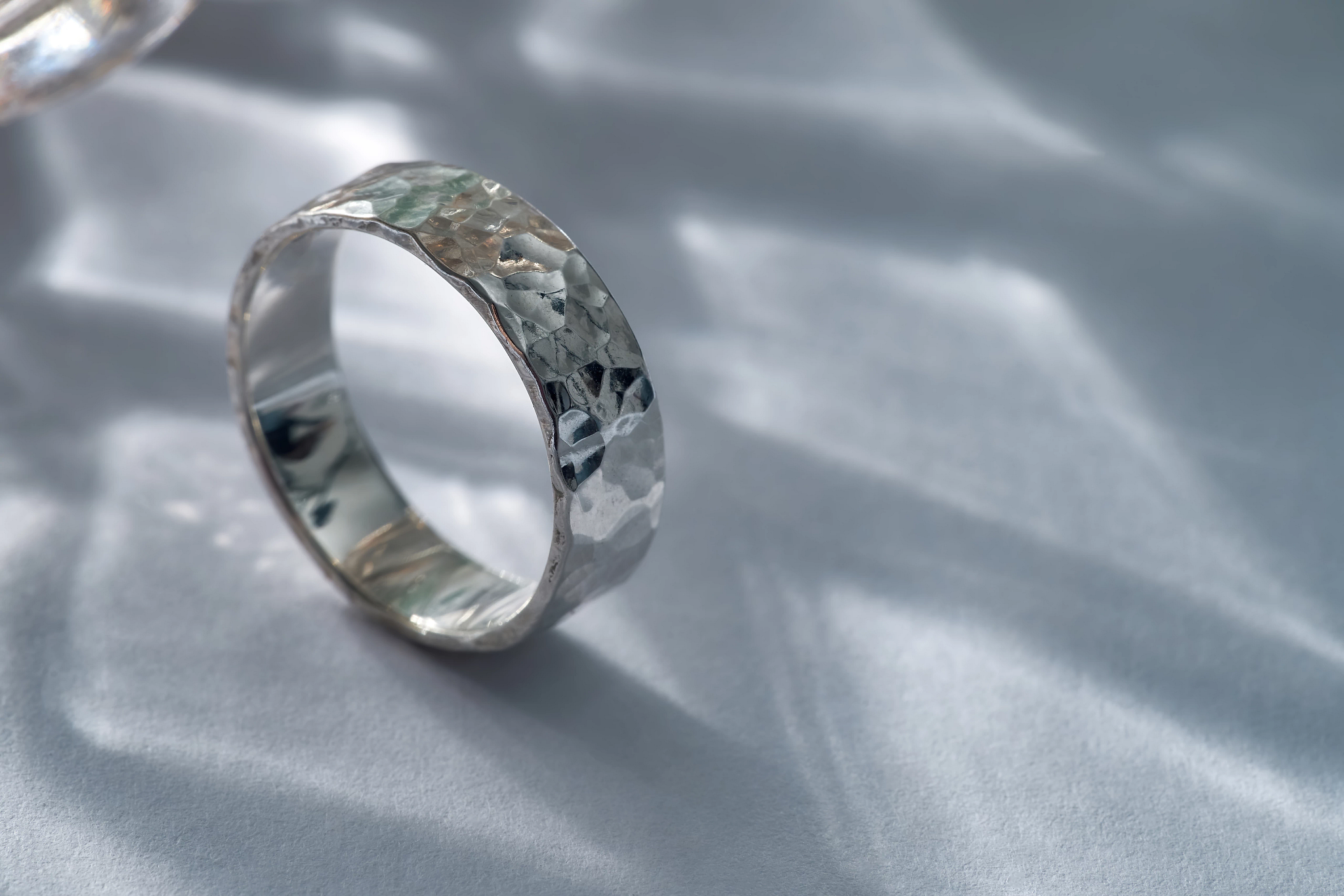arehammeredweddingringsagoodchoice_individualsblog