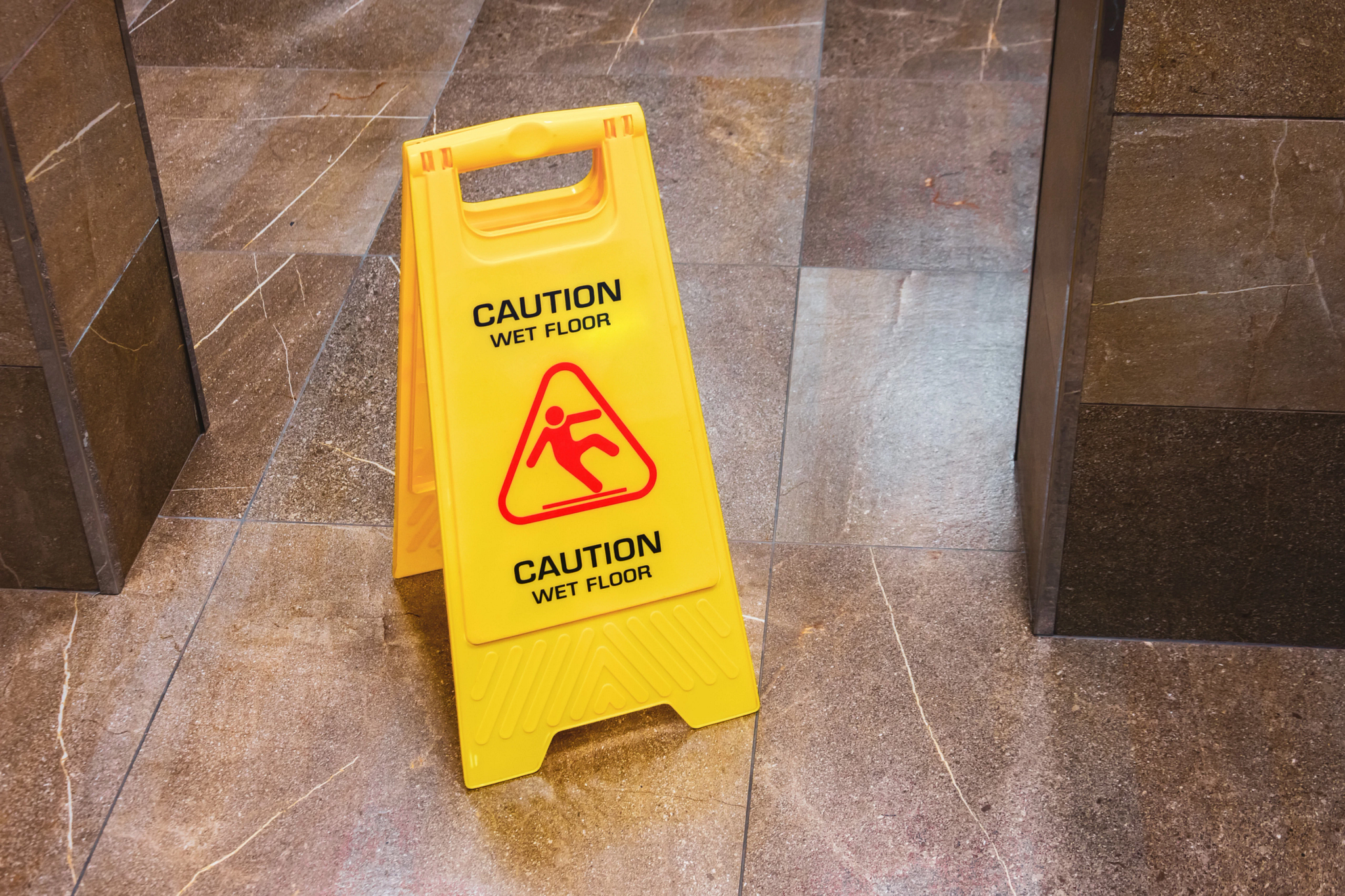 cl_wetfloor_shot13