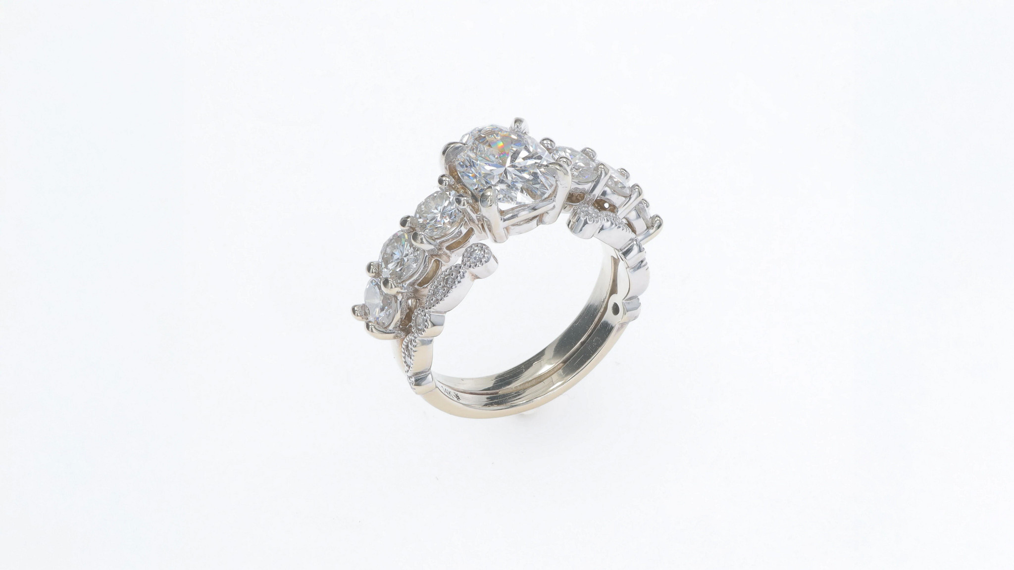 gap-wedding-band