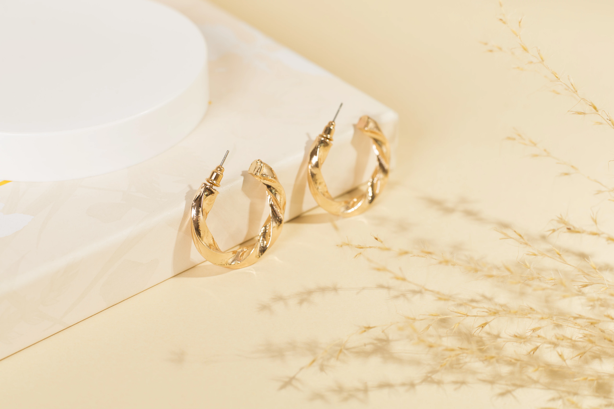 typesofearrings_individualsblog