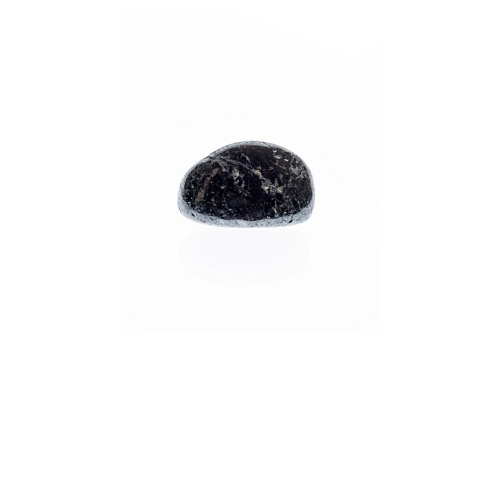 Nuummite